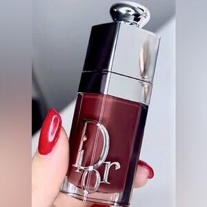 Dior Addict Lip Glow Oil in 104 Black Cherry